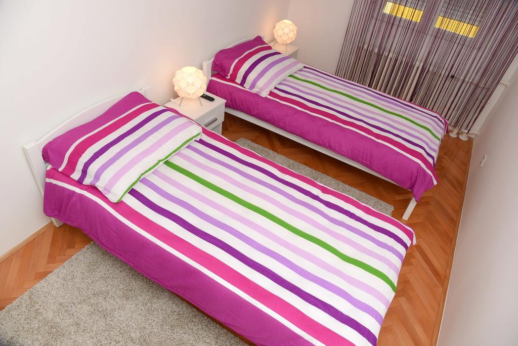 Apartmani Vedmar Zagabria Esterno foto