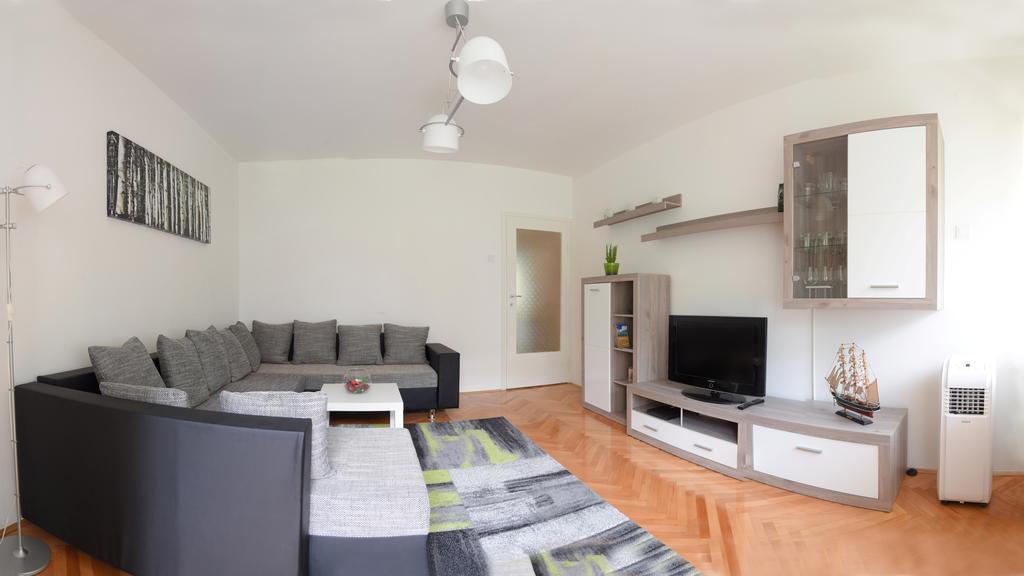 Apartmani Vedmar Zagabria Esterno foto
